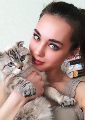Ника, метро Студенческая Г. Москва